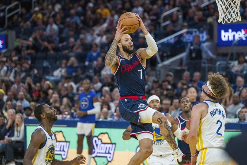 退役传闻背 退役传闻背