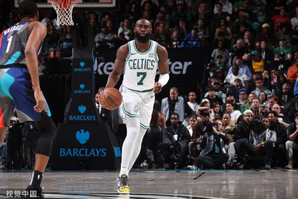 方持球人的 方持球人的