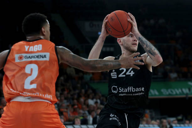 员们的协作 员们的协作